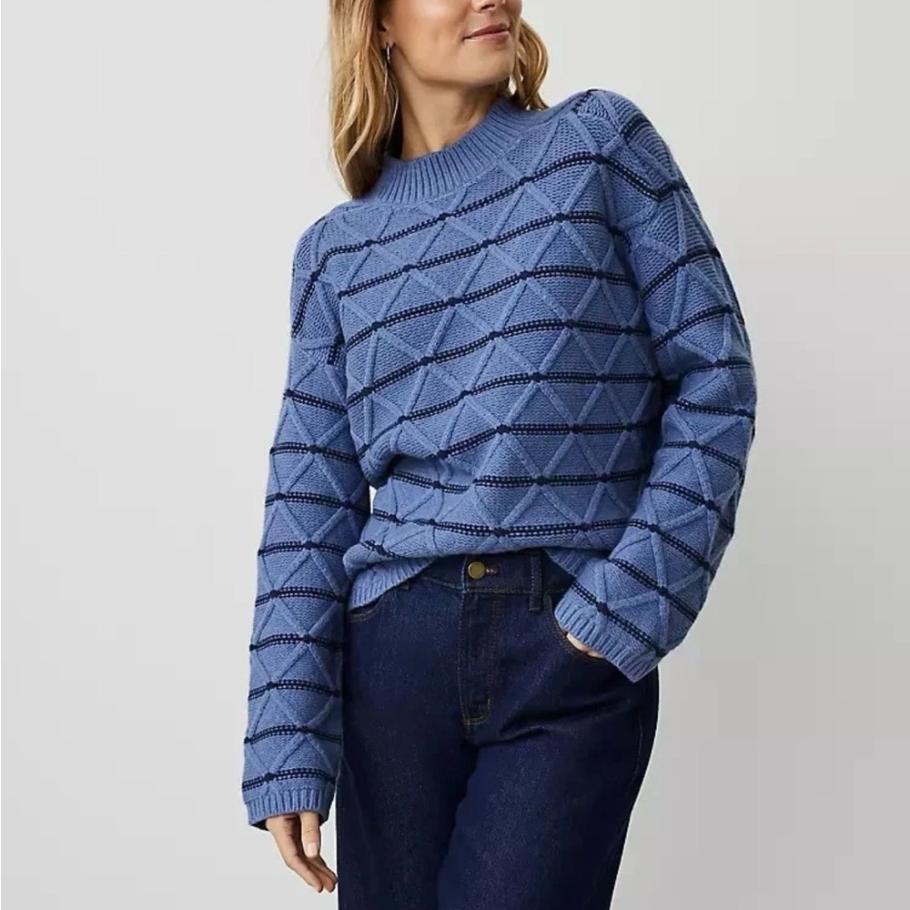 Ann Taylor Weekend Blue Diamond Knit Women's Sweater Size L